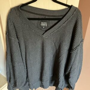 Gray sweatshirt